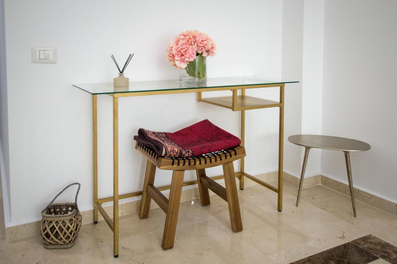 Sns Apartament In Vila Sophia มามายา ภายนอก รูปภาพ